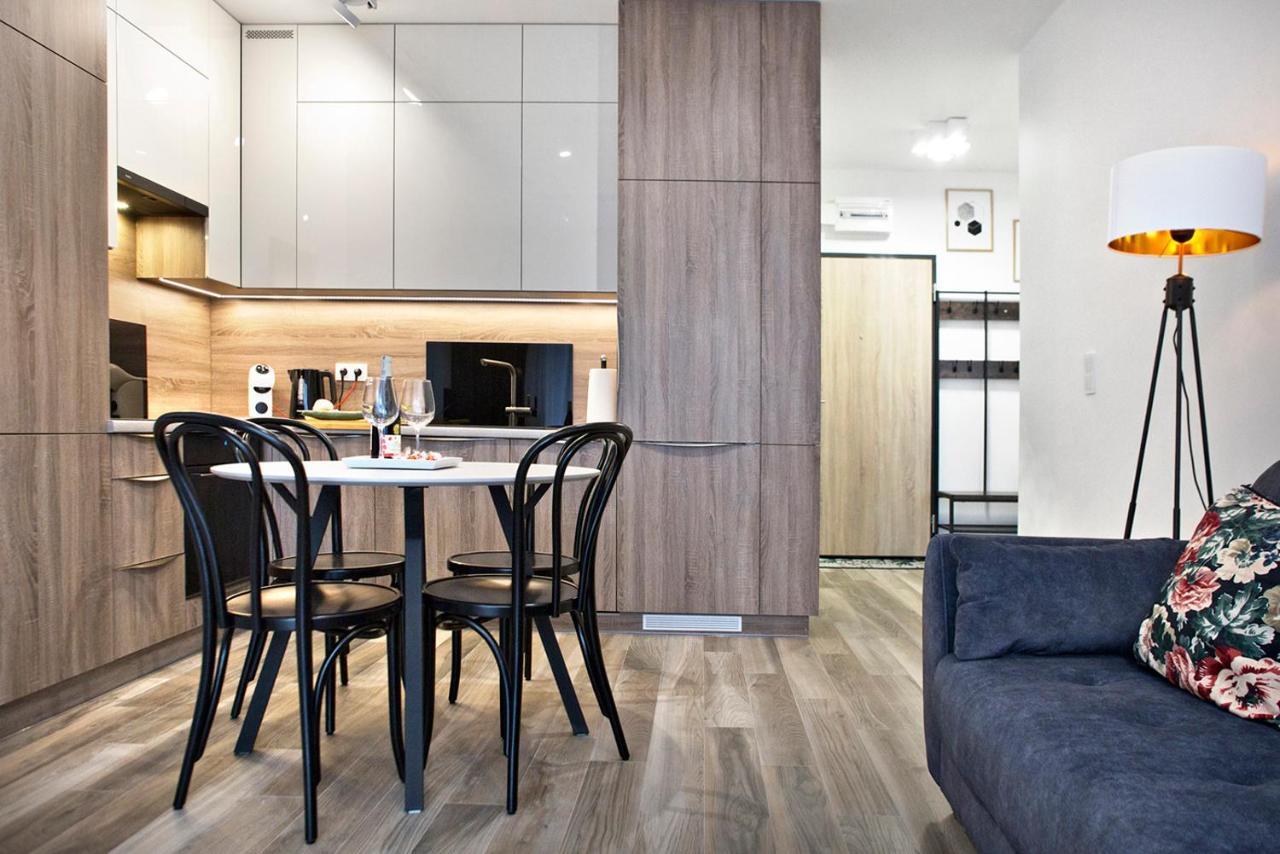 Goclaw P&O Serviced Apartments Варшава Экстерьер фото